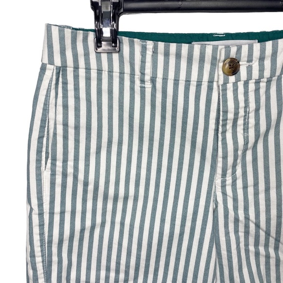 Old Navy striped everyday shorts size 4 - Picture 3 of 4